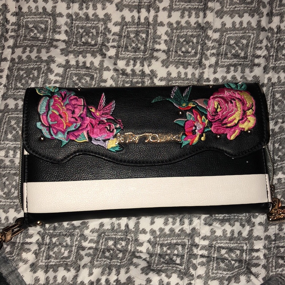 It’s too big for my new purse.